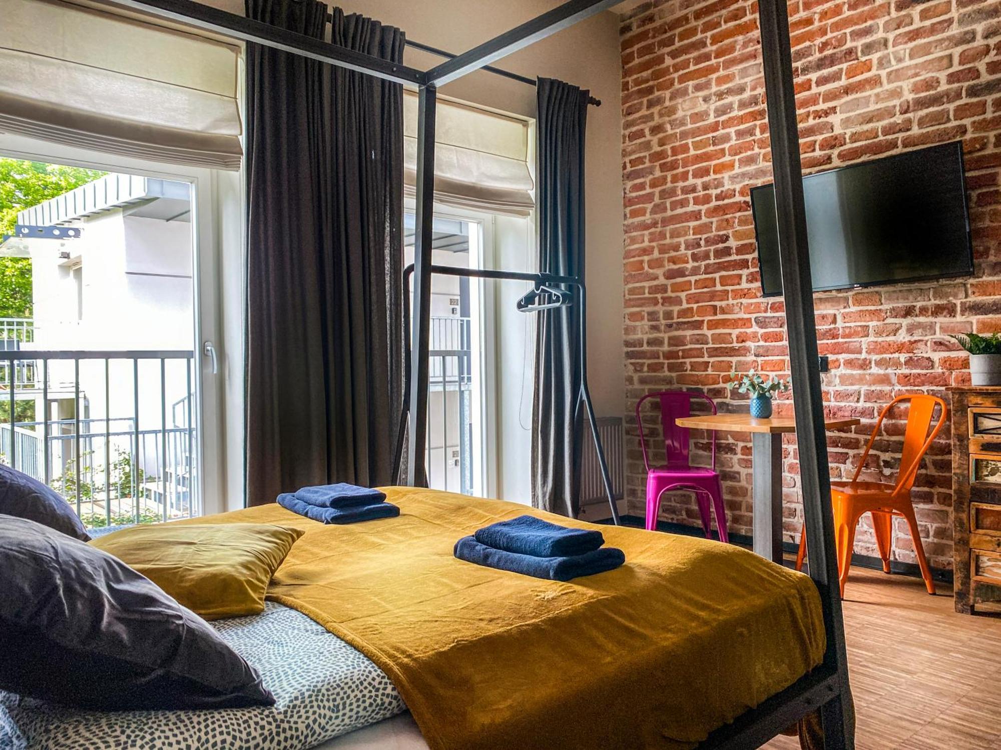 Cozy Apartment With Ac For Couples - Old Town كراكوفيا المظهر الخارجي الصورة