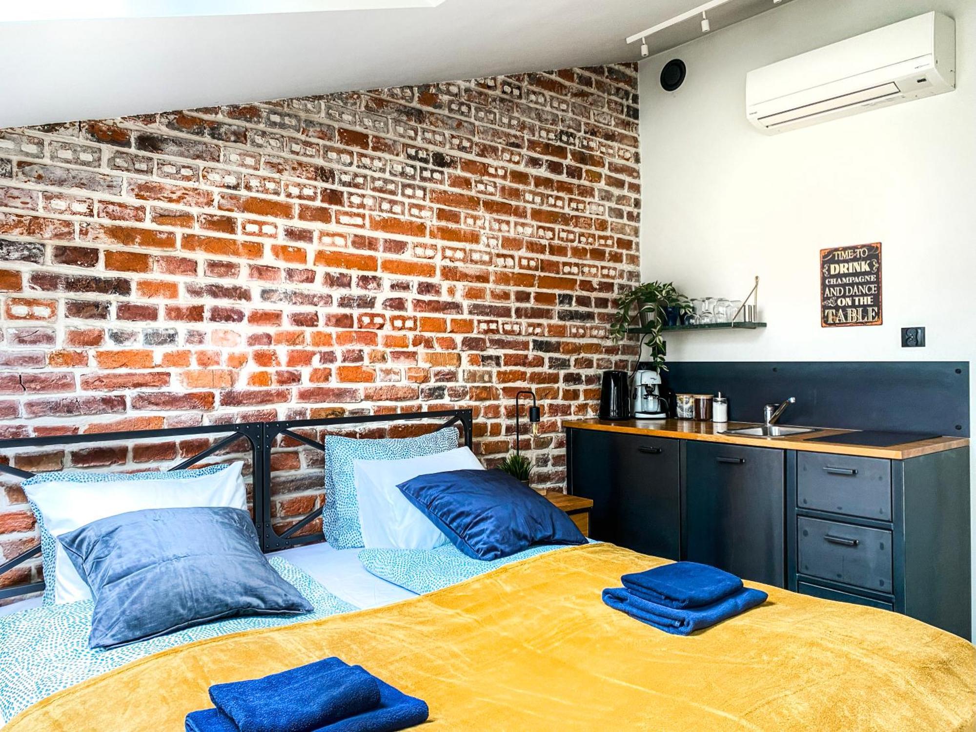 Cozy Apartment With Ac For Couples - Old Town كراكوفيا المظهر الخارجي الصورة